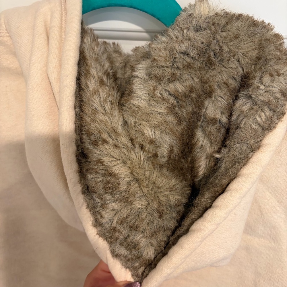 Vintage Abercrombie & Fitch Faux Fur sweatshirt girls Junior size Large - Picture 8 of 11
